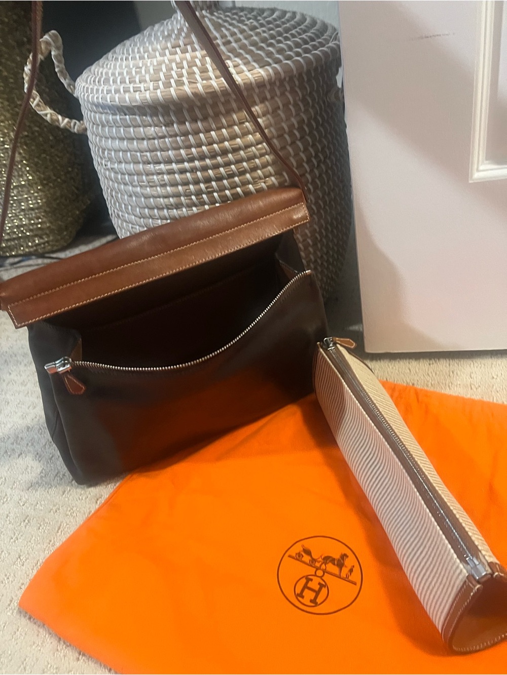 Hermès vintage Yeoh Leather Two-Tone shoulder Bag full set - Picture 12 of 16